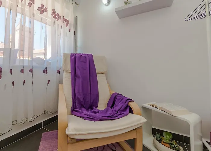 Luce Mala Apartment *